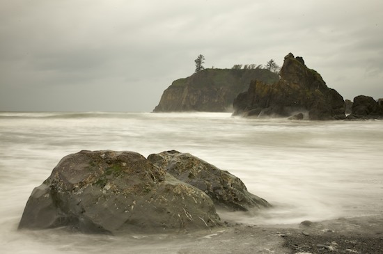 Boulder;Geological;Geology;Ocean;Olympic National Park;Rock;Rock Formations;Rocks;Ruby Beach;Sea;Sea Stacks;Stone;Stones;Striation;Tan;Washington;Water;Waves;Yellow;Seascape
